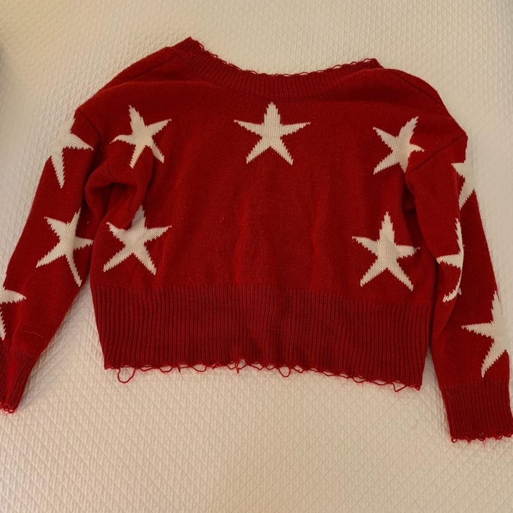 Red sweater w white stars!!